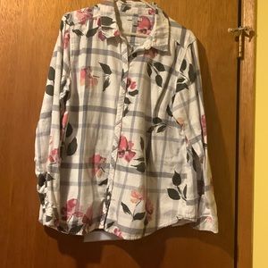 Cozy floral print shirt